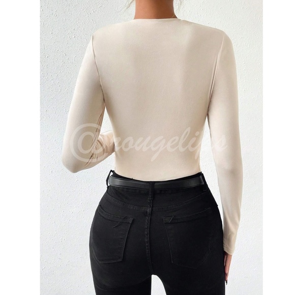 Ruched Asymmetric Beige Long Sleeve Bodysuit Slim Fit - Picture 4 of 8